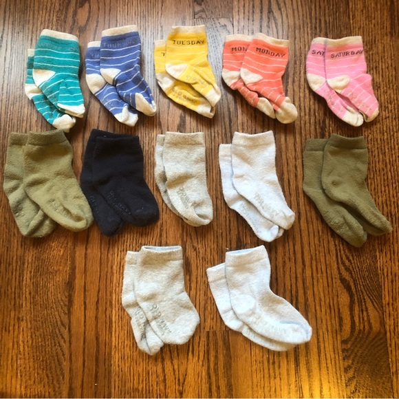 Old Navy Other - Old Navy Baby Socks Bundle 12-24 Months